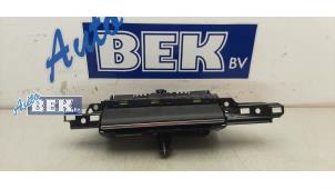 Used Display tilt mechanism Audi A6 (C7) 3.0 TDI V6 24V Quattro Price on request offered by Auto Bek