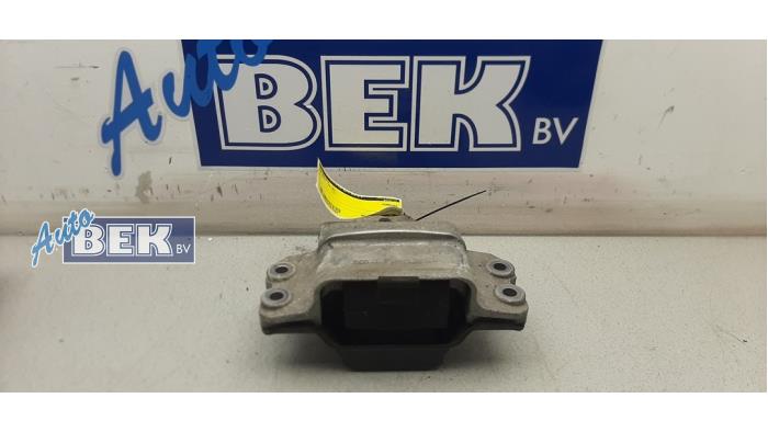 Used Engine mount Volkswagen Golf VI (5K1) 2.0 TSI R 16V 4Motion Price € 25,00 Margin scheme offered by Auto Bek