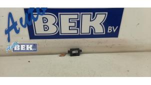 Used Radio amplifier BMW 1 serie (F20) 118i 1.6 16V Price € 30,00 Margin scheme offered by Auto Bek