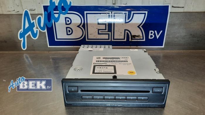 Używane Zmieniarka CD Audi S4 Avant (B8) S4 3.0 TFSI V6 24V Cena € 89,00 Procedura marży oferowane przez Auto Bek