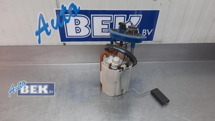 Bomba eléctrica de combustible de un Volkswagen Passat Variant (3G5) 1.4 TSI 16V 2015