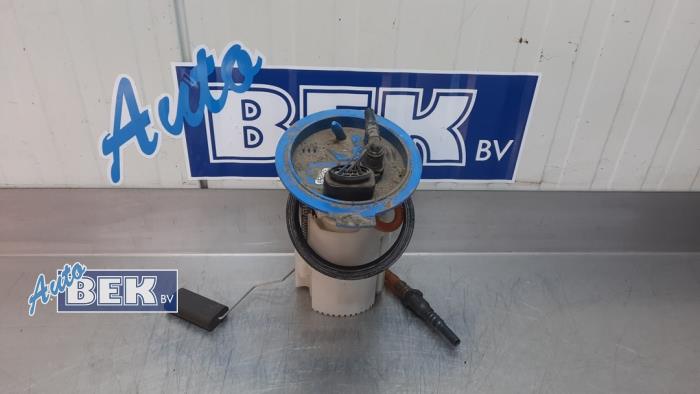 Bomba eléctrica de combustible de un Volkswagen Passat Variant (3G5) 1.4 TSI 16V 2015