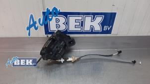 Usagé Serrure arrière gauche Volkswagen Passat Variant (3G5) 1.4 TSI 16V Prix sur demande proposé par Auto Bek
