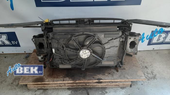 Cooling set from a Volkswagen Passat Variant (3G5) 1.4 TSI 16V 2015