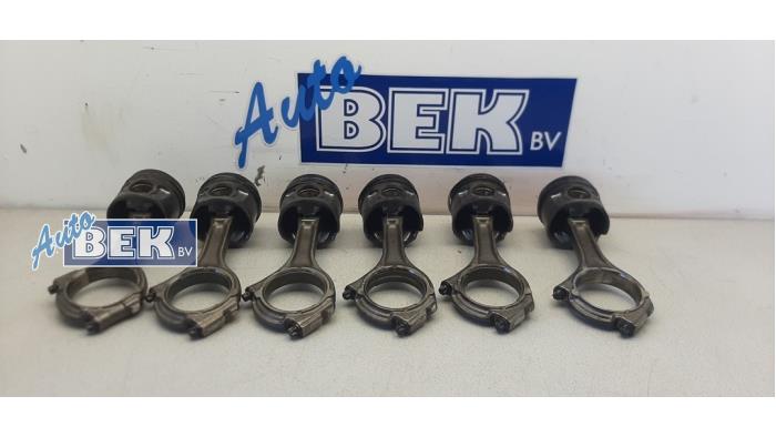 Usagé Piston Dodge 1500 Crew Cab (DS) 3.0 V6 Diesel 4x4 Prix € 99,99 Règlement à la marge proposé par Auto Bek