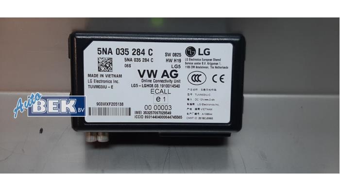 Phone module from a Volkswagen Golf VII (AUA) 2.0 GTI 16V Performance Package 2019