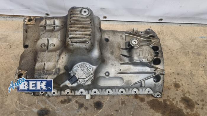 Usagé Couvercle carter Porsche Cayenne (9PA) 4.5 S V8 32V Prix € 100,00 Règlement à la marge proposé par Auto Bek