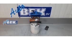 Usados Bomba eléctrica de combustible Skoda Octavia (NXAA) 2.0 TSI RS 16V Precio € 100,00 Norma de margen ofrecido por Auto Bek
