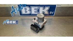 Used ABS pump Kia Rio III (UB) 1.1 CRDi VGT 12V Price on request offered by Auto Bek