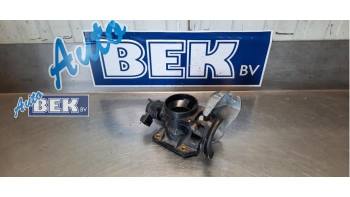 Usagé Boitier papillon Toyota Aygo (B10) 1.0 12V VVT-i Prix € 19,99 Règlement à la marge proposé par Auto Bek