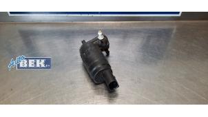 Usados Bomba de limpiaparabrisas delante Volkswagen Polo V (6R) 1.6 TDI 16V 75 Precio € 9,95 Norma de margen ofrecido por Auto Bek