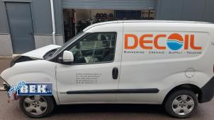 Used Sill, left Fiat Doblo Cargo (263) 1.3 MJ 16V DPF Euro 5 Price on request offered by Auto Bek
