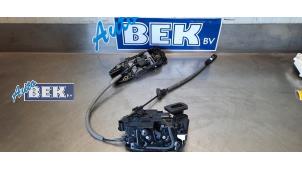 Used Rear door lock mechanism 4-door, left Volkswagen Golf VII (AUA) 1.6 TDI BlueMotion 16V Price on request offered by Auto Bek