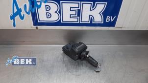 Usagé Bloc serrure de contact Volkswagen Crafter 2.0 TDI Prix € 175,00 Règlement à la marge proposé par Auto Bek