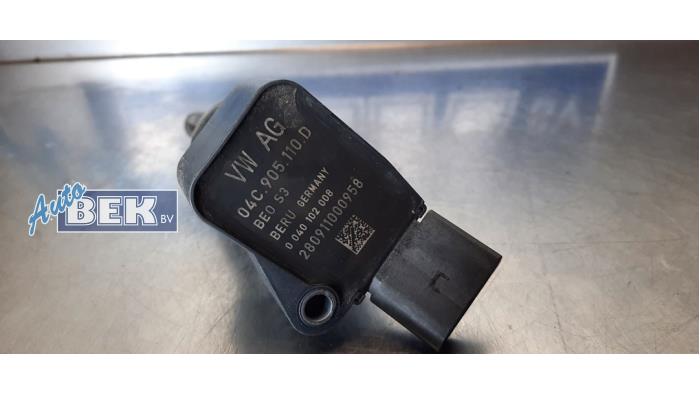 Ignition coil from a Volkswagen Caddy IV 1.0 TSI 12V 2017