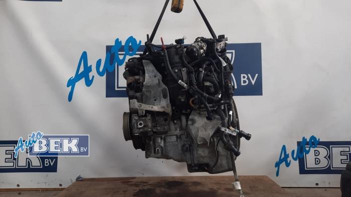 Motor van een BMW 1 serie (E82) 123d 16V 2012