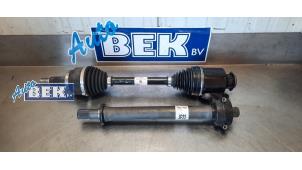 Used Front drive shaft, right Kia Sportage (NQ5) 1.6 T-GDi Hybrid 16V Price € 349,99 Margin scheme offered by Auto Bek