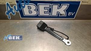 Usagé Insertion ceinture de sécurité avant droite Volkswagen Arteon (3HAB) Prix € 25,00 Règlement à la marge proposé par Auto Bek