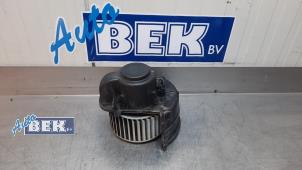 Usados Motor de ventilador de calefactor Volkswagen Touareg (7LA/7L6) 3.0 TDI V6 24V Precio € 50,00 Norma de margen ofrecido por Auto Bek