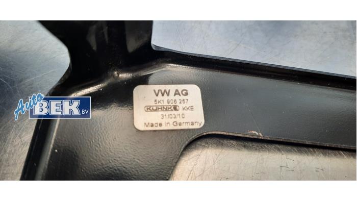 Modul (sonstige) van een Volkswagen Golf VI (5K1) 2.0 GTI 16V 2011