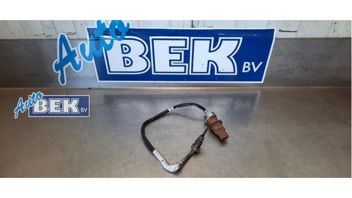 Usagé Sensor température d’échappement Volkswagen Passat (3G2) 2.0 TDI 16V 150 4Motion Prix € 60,00 Règlement à la marge proposé par Auto Bek