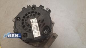 Dynamo van een Mercedes-Benz Sprinter 3,5t (906.73) 214 CDI 16V 2017