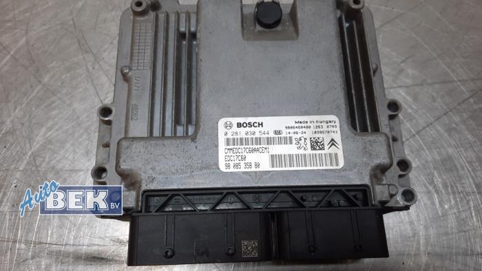 Komputer sterowania silnika z Peugeot 308 SW (L4/L9/LC/LJ/LR) 1.6 BlueHDi 120 2014