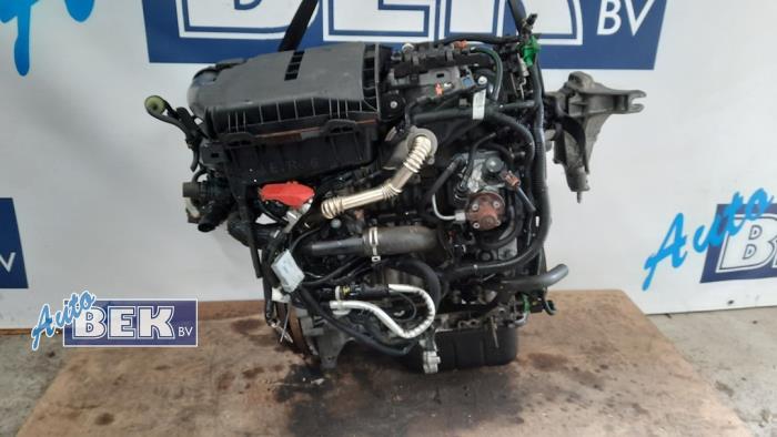 Silnik z Peugeot 308 SW (L4/L9/LC/LJ/LR) 1.6 BlueHDi 120 2014