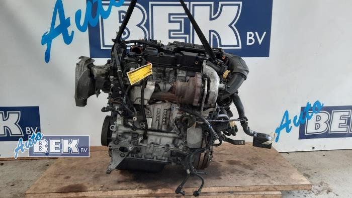 Motor from a Peugeot 308 SW (L4/L9/LC/LJ/LR) 1.6 BlueHDi 120 2014