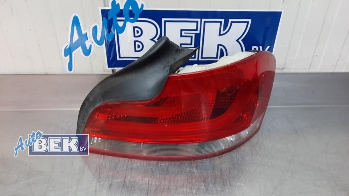 Taillight, right from a BMW 1 serie (E82) 123d 16V 2012