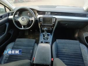 Usados Airbag set + dashboard Volkswagen Passat Variant (3G5) 1.4 TSI 16V Precio € 900,00 Norma de margen ofrecido por Auto Bek