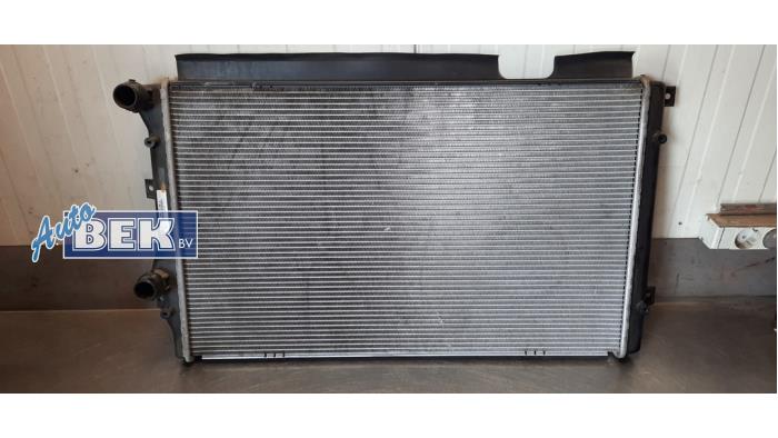Usagé Radiateur Volkswagen Scirocco (137/13AD) 1.4 TSI 160 16V Prix € 60,00 Règlement à la marge proposé par Auto Bek