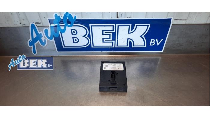 Używane Modul keyless vehicle Volkswagen Scirocco (137/13AD) 1.4 TSI BlueMotion Technology 125 16V Cena € 75,00 Procedura marży oferowane przez Auto Bek