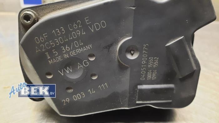 Drosselklappengehäuse van een Volkswagen Golf V (1K1) 2.0 GTI 16V FSI Turbo 2007