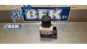 Used ABS pump Volkswagen Polo IV (9N1/2/3) 1.4 16V Price on request offered by Auto Bek