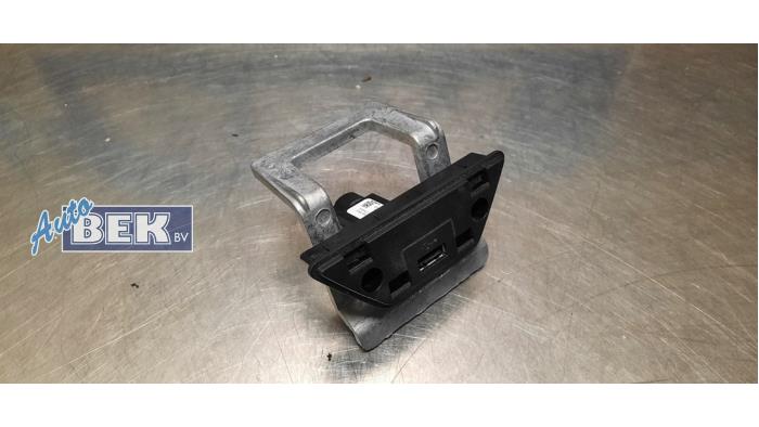 Gebrauchte Modul USB Seat Mii Electric Preis € 34,95 Margenregelung angeboten von Auto Bek