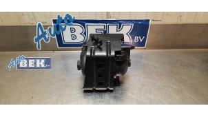 Used Fuel filter housing Jaguar E-Pace 2.0 D 150 16V AWD Price on request offered by Auto Bek