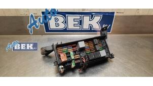 Used Fuse box Mercedes ML II (164/4JG) 3.5 350 4-Matic V6 24V Price on request offered by Auto Bek