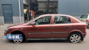 Usagé Portière 4portes arrière gauche Opel Astra G (F08/48) 1.8 16V Prix sur demande proposé par Auto Bek