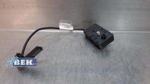 Begagnade Antenn Tesla Model 3 Long Range AWD 75 kWh Pris € 40,00 Marginaltabell erbjuds av Auto Bek