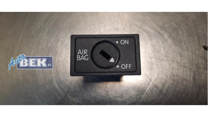 Switch (miscellaneous) from a Volkswagen Touran (1T3)  2012