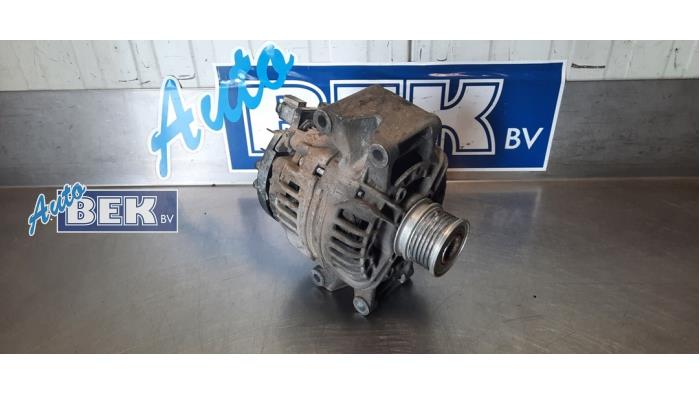 Usagé Dynamo Mercedes Sprinter 5t (906.15/906.25) 515 CDI 16V Prix € 100,00 Règlement à la marge proposé par Auto Bek
