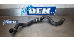 Used Radiator hose Mercedes R (W251) 3.0 320 CDI 24V 4-Matic Price on request offered by Auto Bek