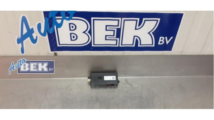 Begagnade Antennförstärkare BMW iX3 80 kWh Pris € 20,00 Marginaltabell erbjuds av Auto Bek