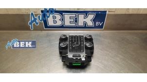 Gebrauchte Bedienung BordSteuergerät Volvo V40 (MV) 2.0 D2 16V Preis auf Anfrage angeboten von Auto Bek