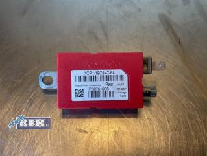 Usagé Antenne amplificateur Volvo V40 (MV) 2.0 D2 16V Prix € 30,00 Règlement à la marge proposé par Auto Bek