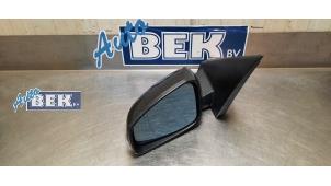 Used Wing mirror, left Renault Laguna III Estate (KT) 2.0 dCi 16V 130 Price on request offered by Auto Bek