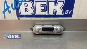 Used Heater control panel Ford Focus 2 Wagon 1.6 TDCi 16V 100 Price € 35,00 Margin scheme offered by Auto Bek