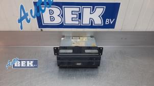 Usagé Lecteur DVD BMW 7 serie (E65/E66/E67) 745i,Li 4.4 V8 32V Prix € 95,00 Règlement à la marge proposé par Auto Bek