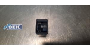 Used Height control switch Nissan Note (E12) 1.2 68 Price on request offered by Auto Bek